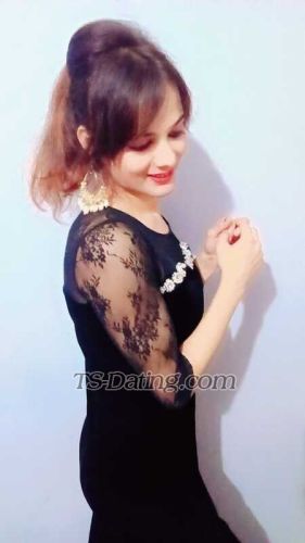 trans girl Saniyakxx 8357041