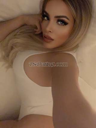 trans girl KarlaDiaz 1074947