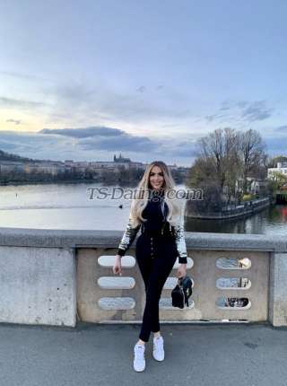 trans girl KarlaDiaz 1075478