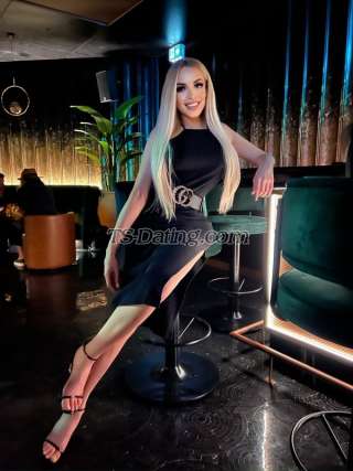 trans girl Sarahsensations 4766084