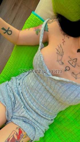 trans girl Satinchile 6886394