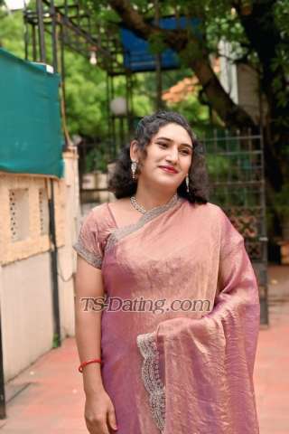 trans girl Savitachabra 9479984