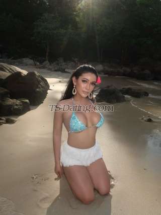 trans girl Savrinna 5593856