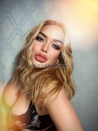 trans girl Seducerlust 7368843