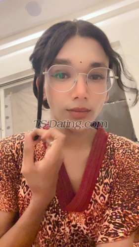 trans girl Seenusara 8259580