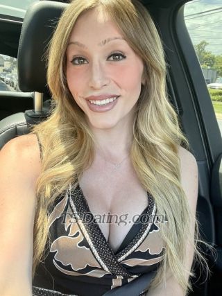 trans girl Seraphine 7687784