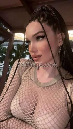 trans girl SerenaBig 8126069