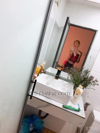trans girl SerenaRoseX 9308571