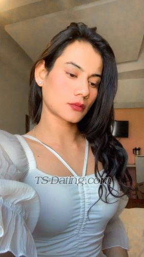 trans girl SexyAlfiya 7303085