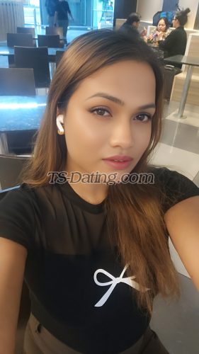 trans girl SexyDisha 8102308