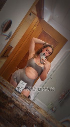 trans girl SexyLexxie 1913232