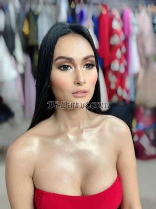 trans girl CuteParis 4127701