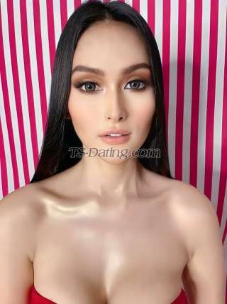 trans girl CuteParis 8360963