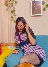 Sexy simi Delhi TS escort 