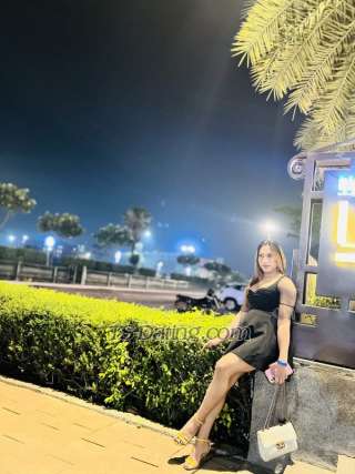 trans girl Shaluhottie 1718898