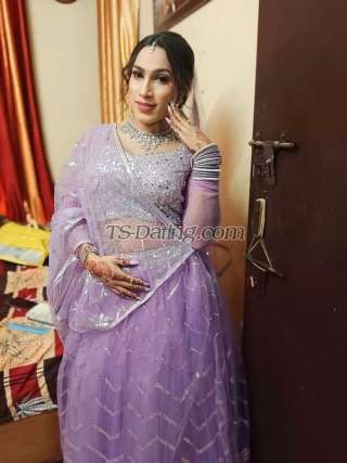 trans girl Shaluhottie 5288011