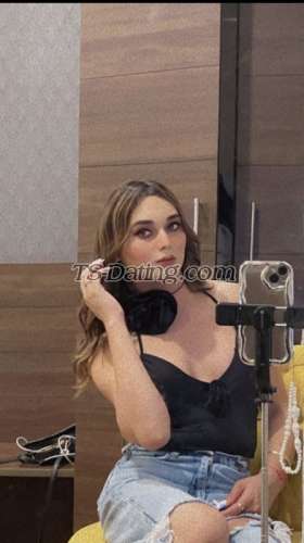 trans girl Shanaya234 1049035