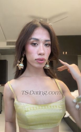 trans girl Shimmerdema 8855652