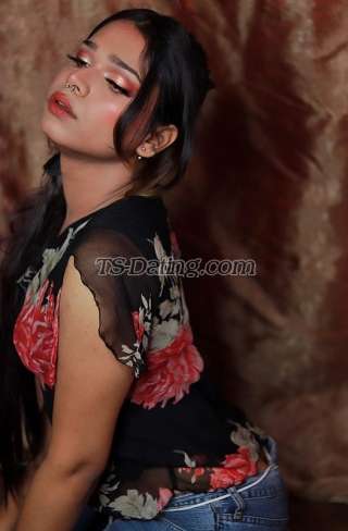 trans girl ShiroyDesire 9778151