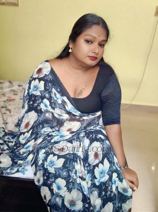 trans girl ShivanyaTrans 0058004
