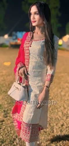 trans girl SilkNain 3985629