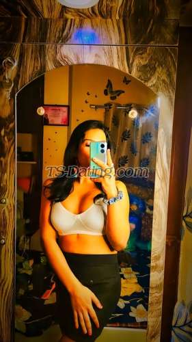 trans girl Silksmitha21 0027323