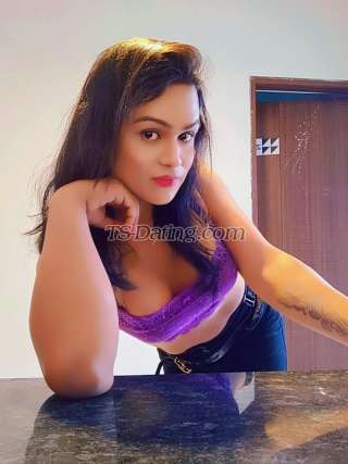 trans girl Silksmitha21 9904921