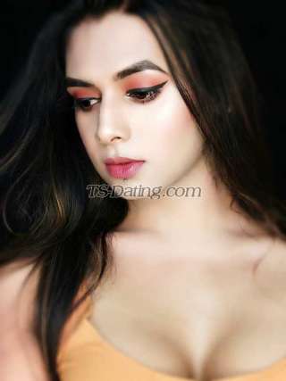 trans girl Floriana 0610763