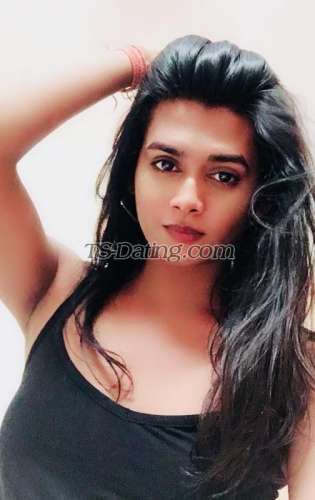 trans girl Floriana 7267557