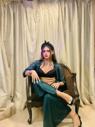 trans girl Sitaara 9847197