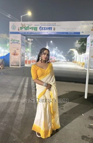 trans girl SizzlingPriya 9688489