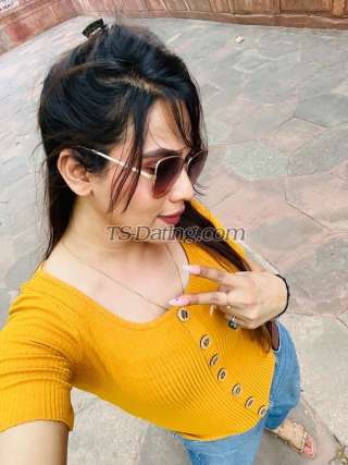 trans girl Sizzlinghot 6849244