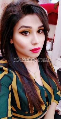 trans girl Sizzlinghot 7881390