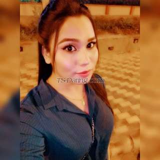 trans girl Sizzlinghot 7881401