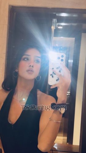 trans girl Sizzyy 9880666