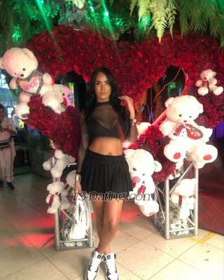 trans girl SofiaRivas 0250085