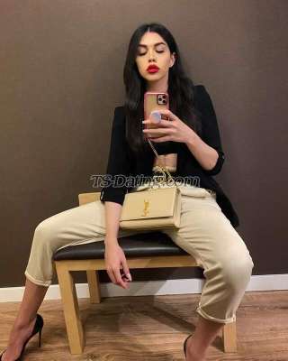 trans girl Sofiacoss 9825559