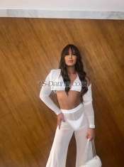 Sofiaft Ibiza Transex Prepárate para sumergirte en un mundo de aventuras. Soy Sofía, 😜 una tentadora trans de belleza cautivadora. Mis travesuras son irresistibles y mis deseos serán tus actividades favoritas. Me encanta arriesgarme. Estoy aquí para descubrir nuevos y emocionantes rincones contigo y llevarte a la locura total con mi compañía. 😏