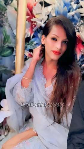 trans girl SomyaJaan 1893114