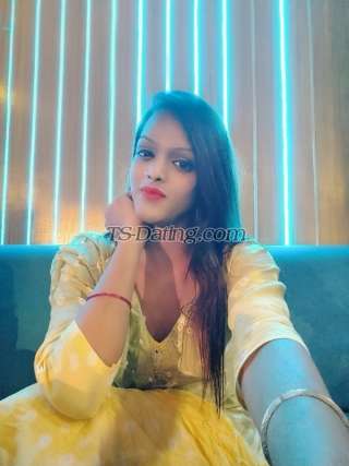trans girl SomyaJaan 5373737