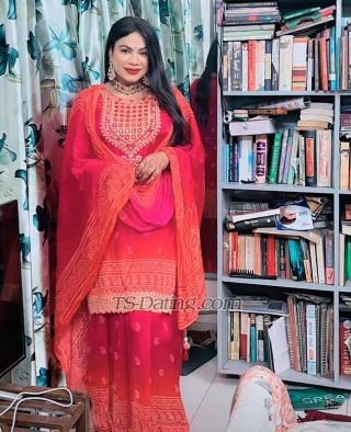 trans girl Soniyaa 7012227