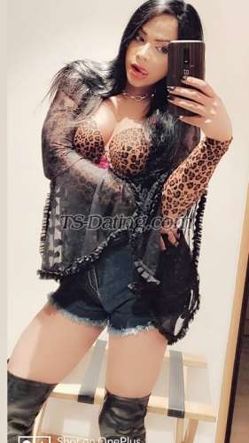 trans girl Soniyaa 7137817