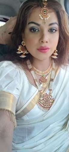 trans girl Soniyaa 8920126