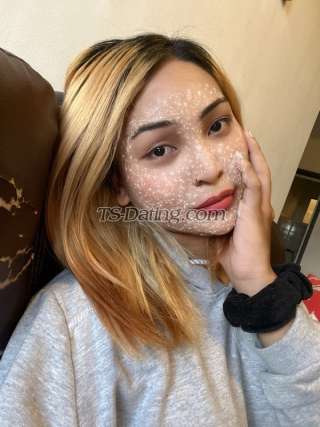 trans girl SuzanaIriz 5435436