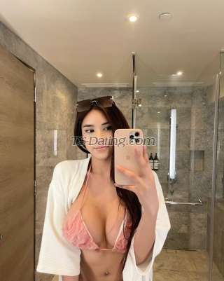 trans girl Sweetlexi 8937693