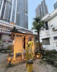 shikakyle06 Cheras Transex Non sono il tipo che porti a casa... Sono quello che le nascondi. 💋 Ehilà, Sono una trans formosa e sicura di sé che vive a Kuala Lumpur. Morbido dove lo vuoi, denso dove ti fa impazzire. Non mi limito a intrattenere, rovino le tue aspettative 😘 ❌ Non mi piacciono i TOP: mi piacciono gli uomini dominanti, non deliranti. 💍 Se sei sposato... ancora meglio. Sono la tua dolce fuga che non avresti mai immaginato. 💦 E diciamolo chiaramente, tesoro: niente pesca qui, solo un grosso bastoncino succoso. Non dire che non ti avevo avvisato 😏 ✨ SOLO PER USCITE. 📬 Telegramma: @duchesswithlurve