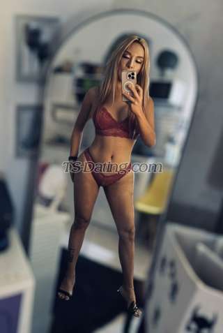 trans girl TSRaven 7950321