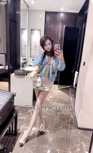 trans girl TSmomo 9905041