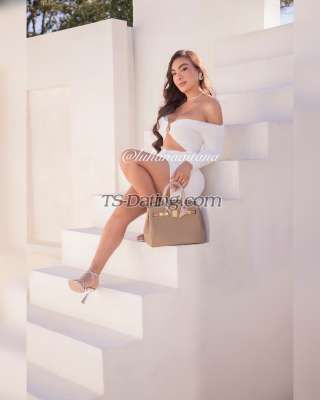 trans girl Tabata20cm 8209773