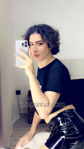 trans girl TajCrown 0592939